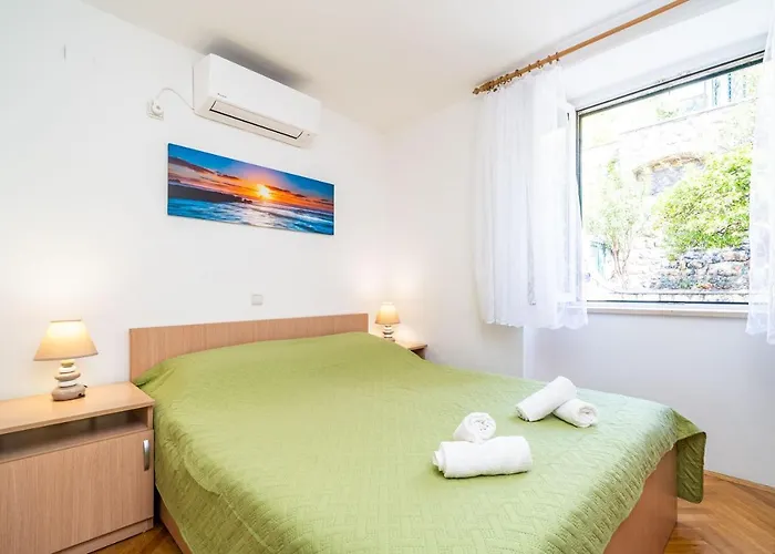 Central Apartment With Terrace