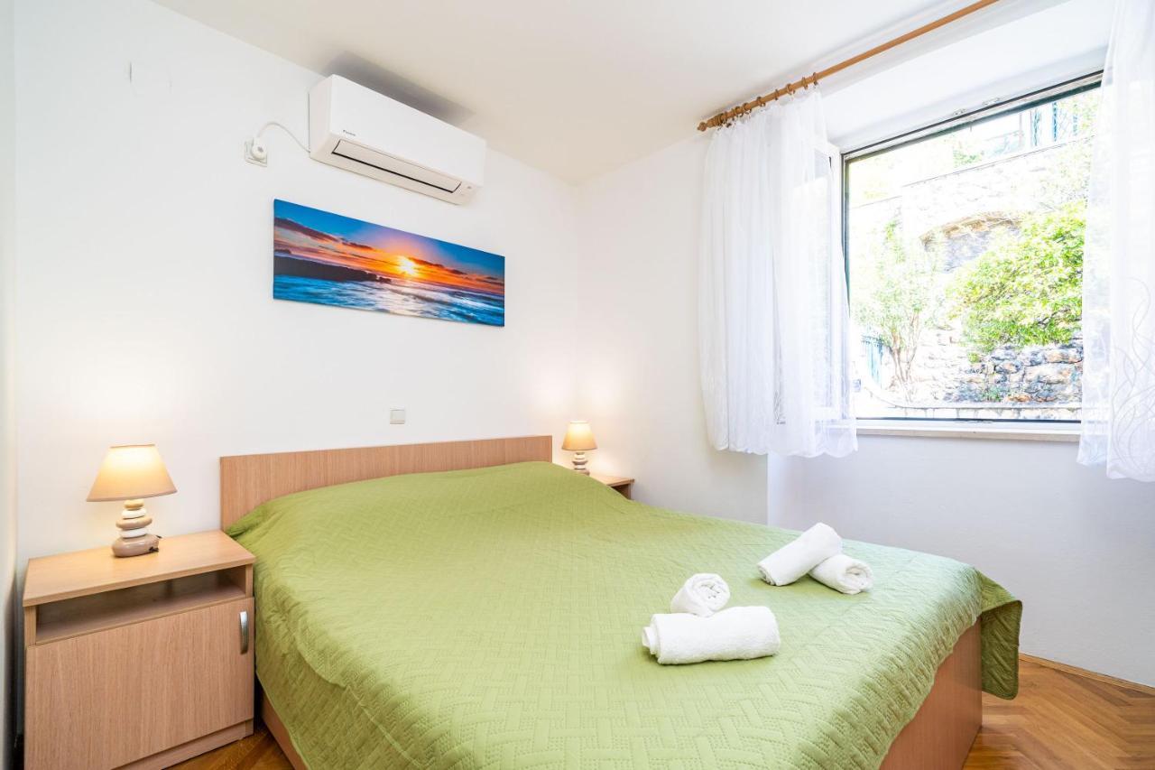Apartament With Terrace *